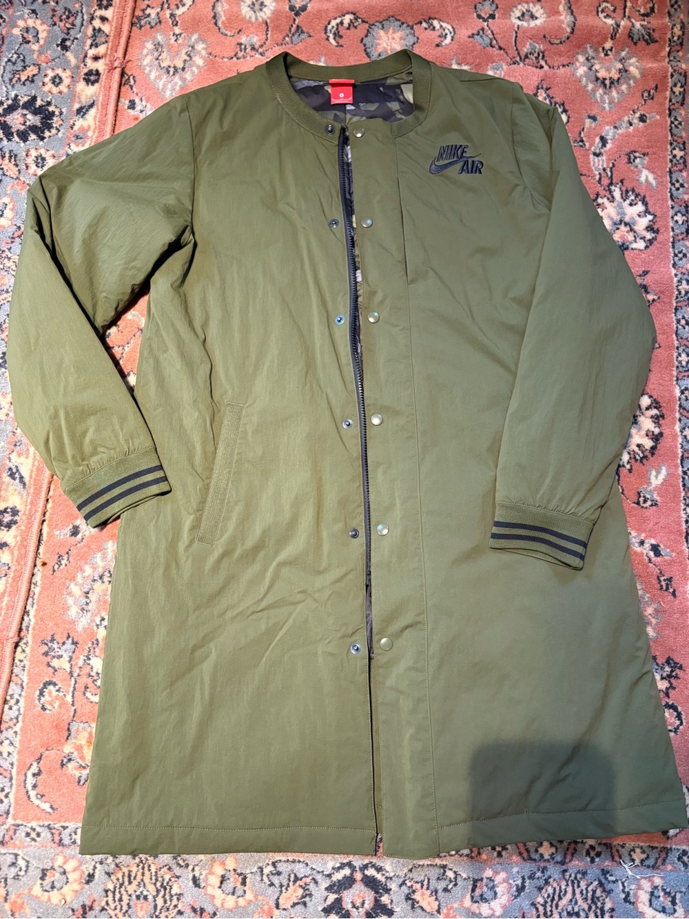 New no tag size MEDIUM Nike Olive Green Lightweight Shirt Jacket